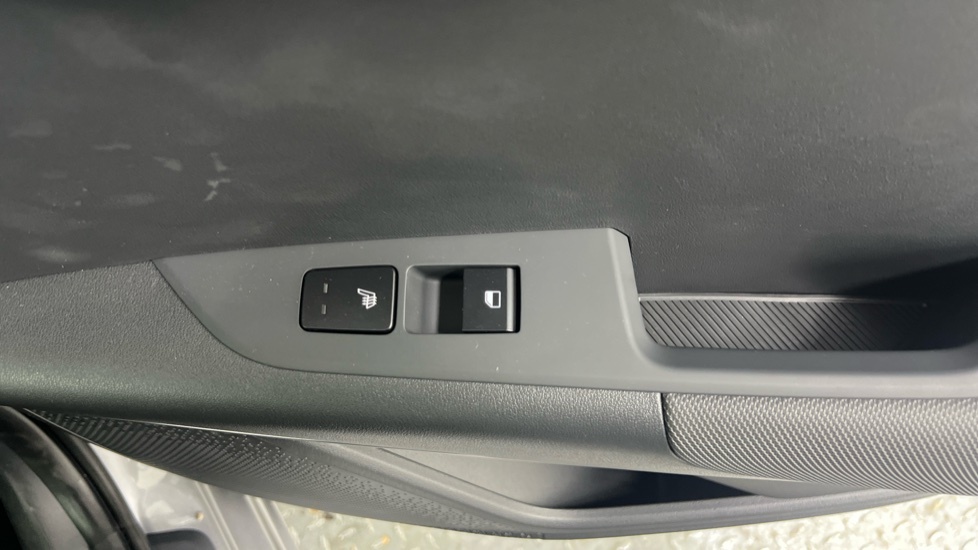 Kia Niro 1.6 Gdi 136 Hybrid Aspire Dct Red #53