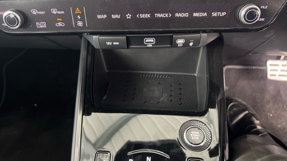 Kia Niro 1.6 Gdi 136 Hybrid Aspire Dct Red #28