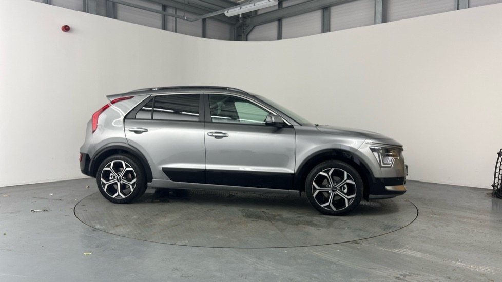 Kia Niro 1.6 Gdi 136 Hybrid Aspire Dct Red #81