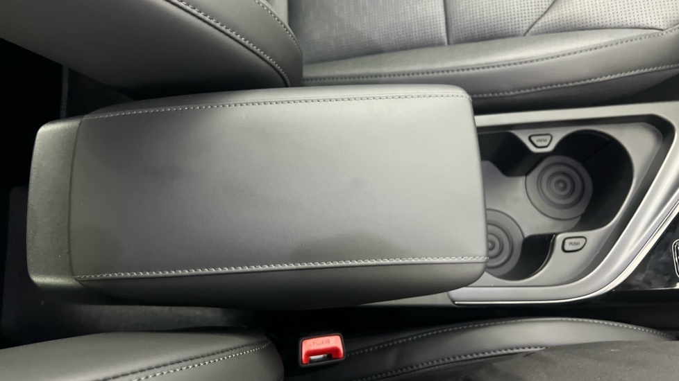 Kia Niro 1.6 Gdi 136 Hybrid Aspire Dct Red #33