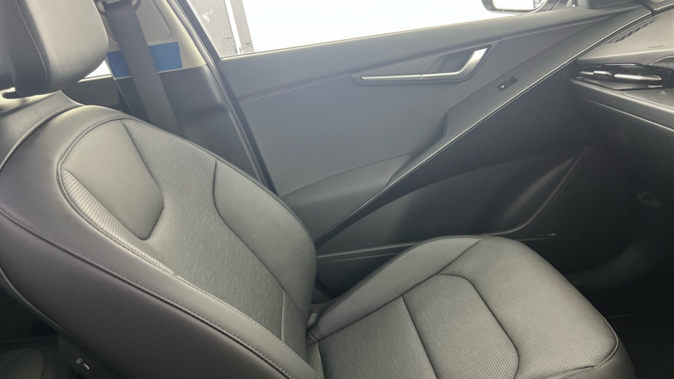 Kia Niro 1.6 Gdi 136 Hybrid Aspire Dct Red #13