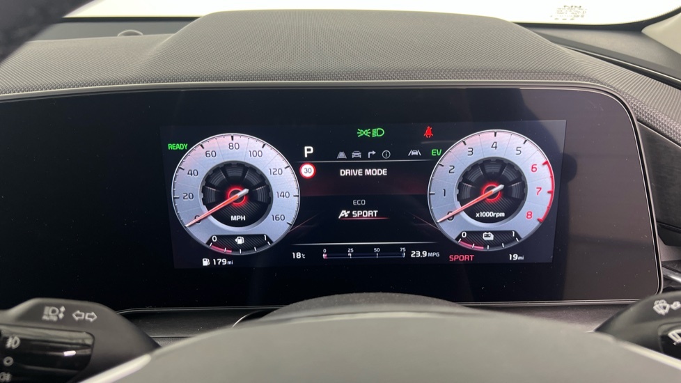 Kia Niro 1.6 Gdi 136 Hybrid Aspire Dct Red #41