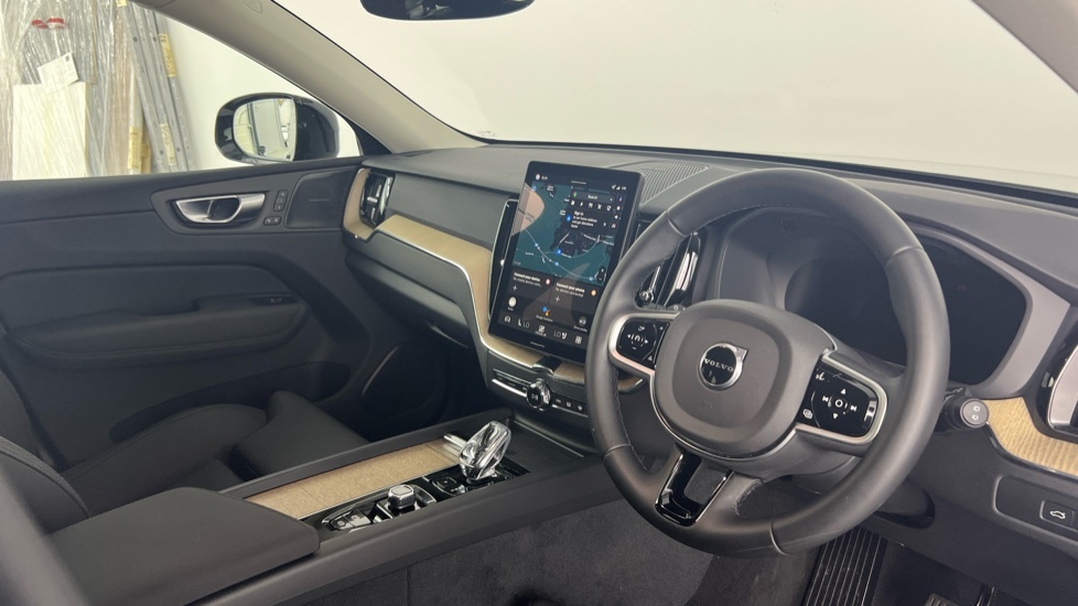 Volvo XC60 Plus, T6 Awd Plug-in Hybrid, Dark RO75DWC White #4