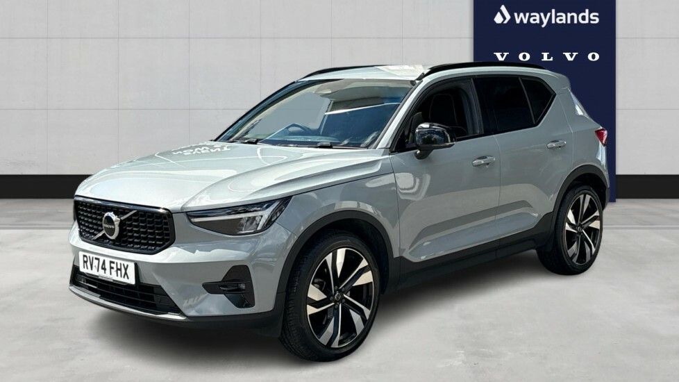 Volvo XC40 Plus, B4 Mild Hybrid, Dark RV74FHX Grey