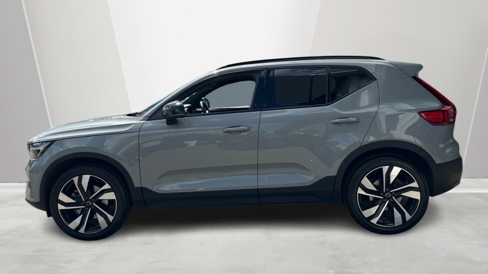 Volvo XC40 Plus, B4 Mild Hybrid, Dark RV74FHX Grey #3