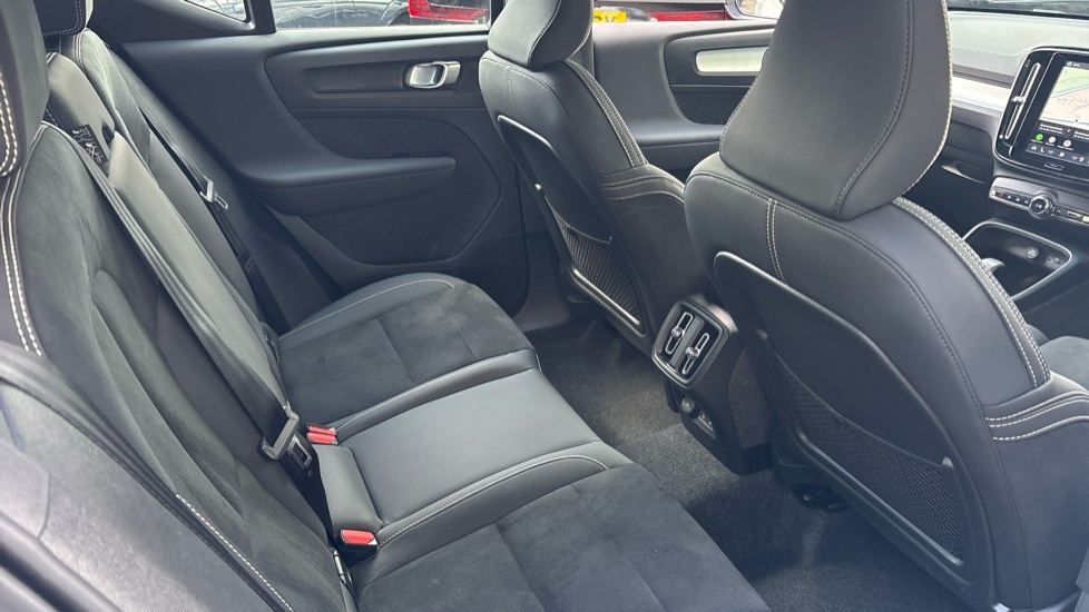 Volvo XC40 Plus, B4 Mild Hybrid, Dark RF25PKO White #6