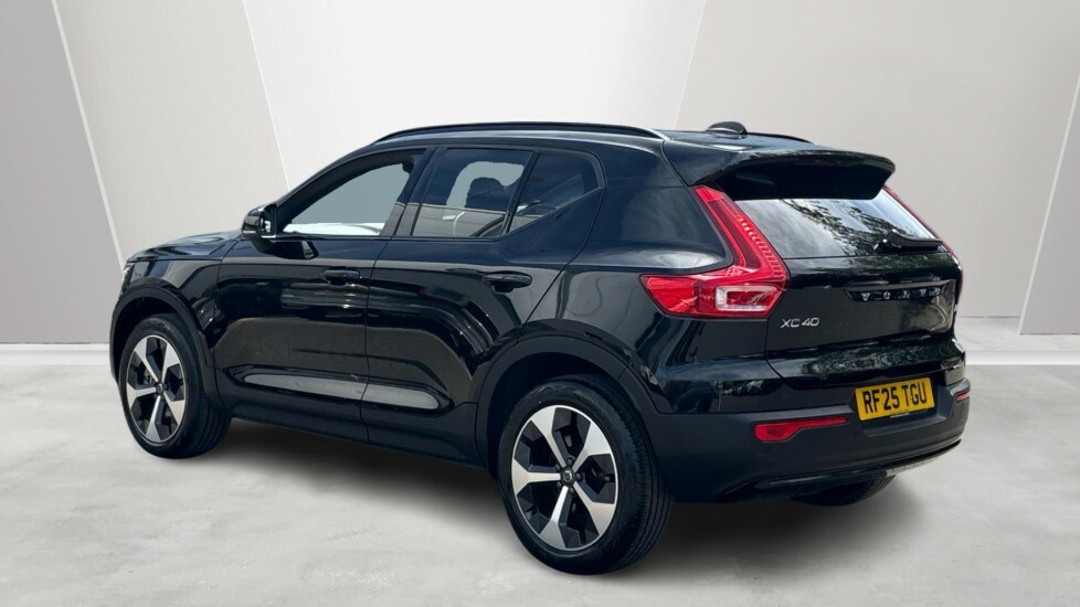Volvo XC40 Plus, B3 Mild Hybrid, Dark RF25TGU Black #2
