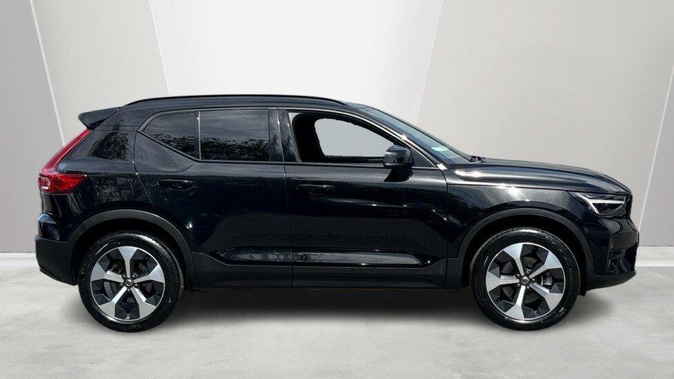 Volvo XC40 Plus, B3 Mild Hybrid, Dark RF25TGU Black #3