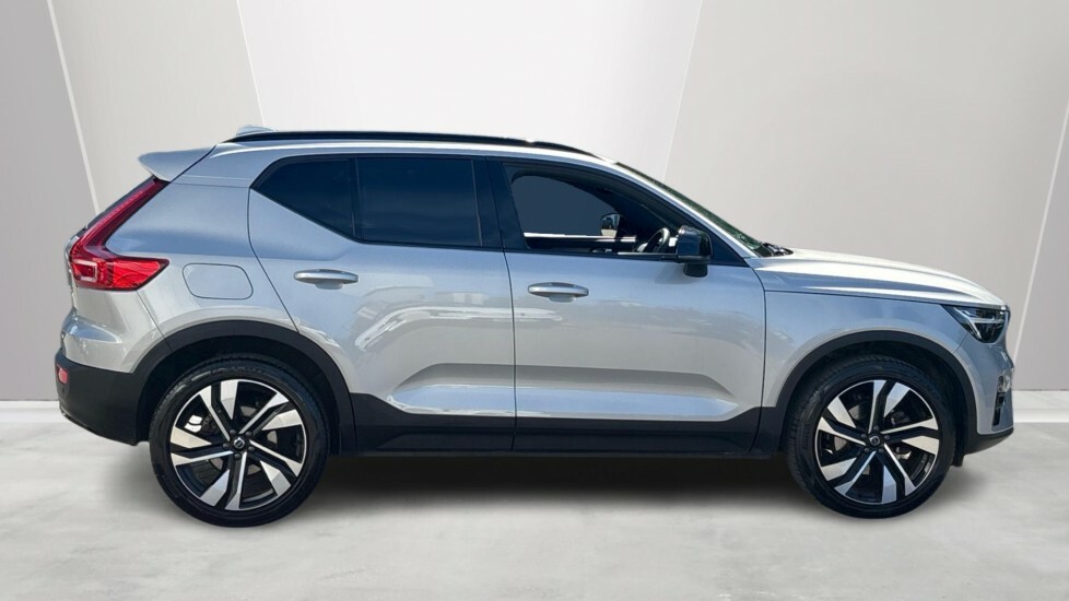 Volvo XC40 Plus, B3 Mild Hybrid, Dark OY74VHE Silver #3