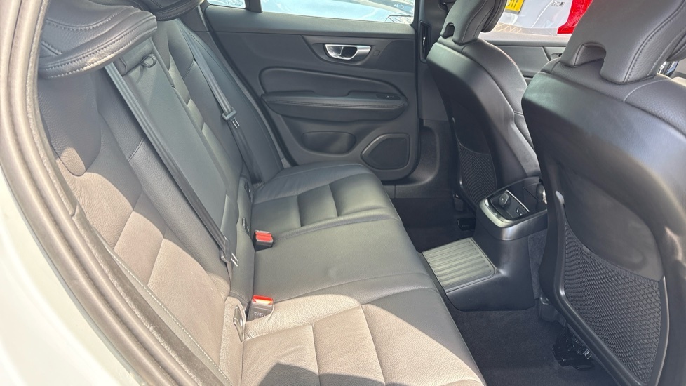 Volvo V60 Plus, T6 Awd Plug-in Hybrid, Dark RJ25GWX Grey #6