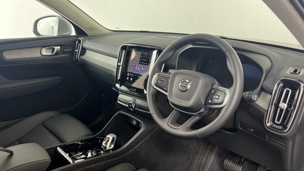 Volvo XC40 B4 Ultra, Mild Hybrid, Bright21 Alloys, WD75DGV Silver #4