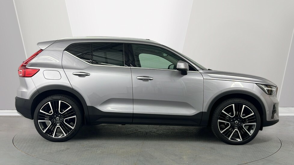 Volvo XC40 B4 Ultra, Mild Hybrid, Bright21 Alloys, WD75DGV Silver #3