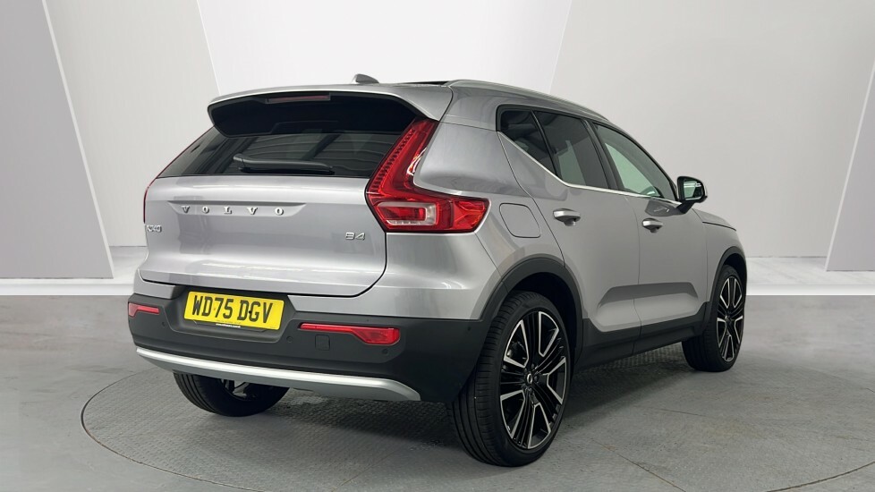 Volvo XC40 B4 Ultra, Mild Hybrid, Bright21 Alloys, WD75DGV Silver #2