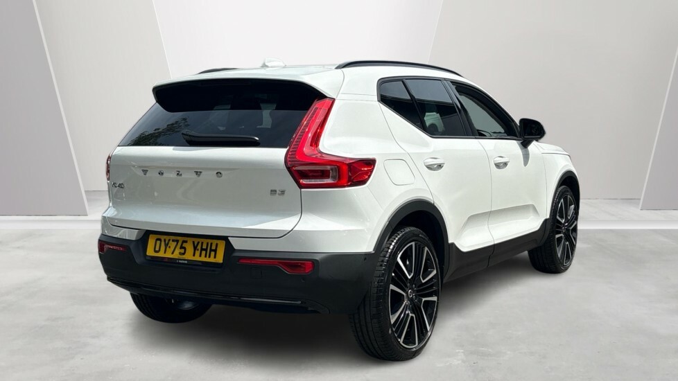Volvo XC40 Ultra, B3 Mild Hybrid, Dark OY75YHH White #2