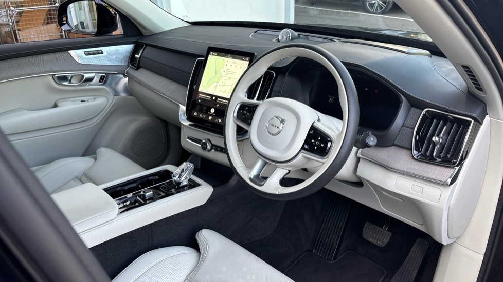 Volvo XC90 Ultra, B5 Awd Mild Hybrid, Dark, 7 Seats OV75DHK Black #4