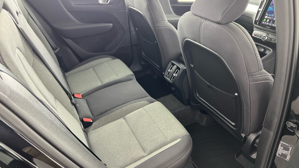 Volvo XC40 Core, B3 Mild Hybrid, Black #6