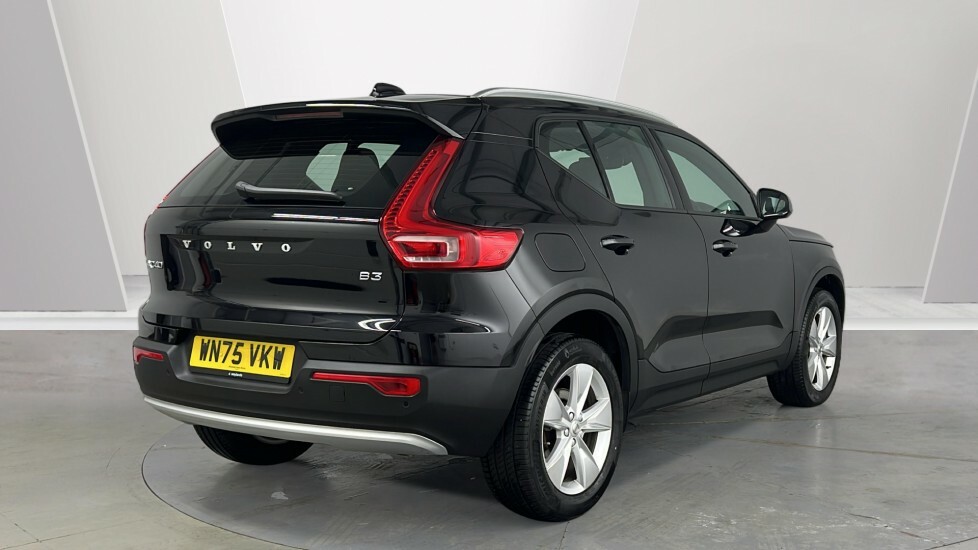 Volvo XC40 Core, B3 Mild Hybrid, Black #2