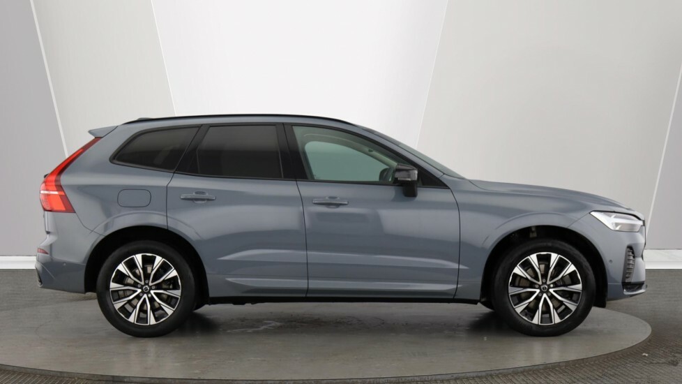 Volvo XC60 Plus, B4 Mild Hybrid, Dark Grey #2