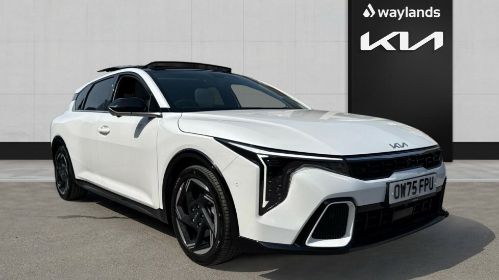 Kia K4 Gt-line S White