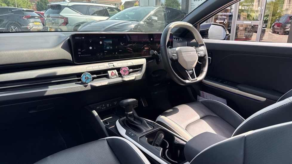 Kia K4 Gt-line S OW75FPU White #3