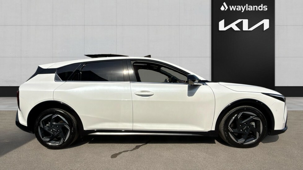Kia K4 Gt-line S OW75FPU White #4