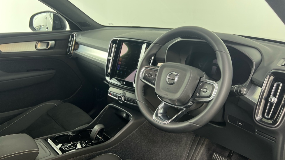Volvo XC40 B4 Black Edition Plus, Mild Hybrid, RO75LVX Black #4