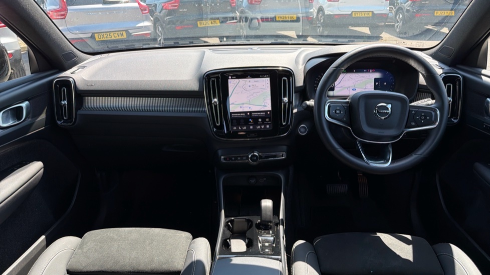 Volvo XC40 Plus, B4 Mild Hybrid, Dark LR25VPG Black #5