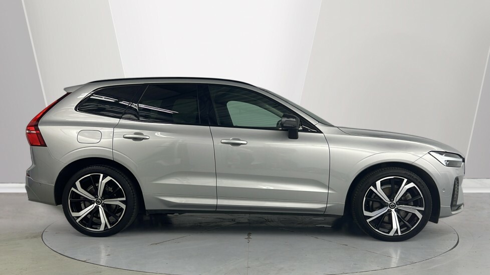 Volvo XC60 Ultimate, B5 Awd Mild Hybrid, Dark FX72LFO Silver #3