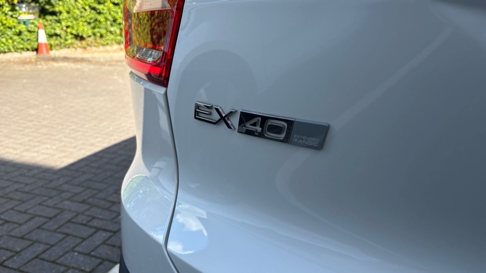 Volvo EX40 Black Edition Ultra, Single Motor Extended Range, Blue #24