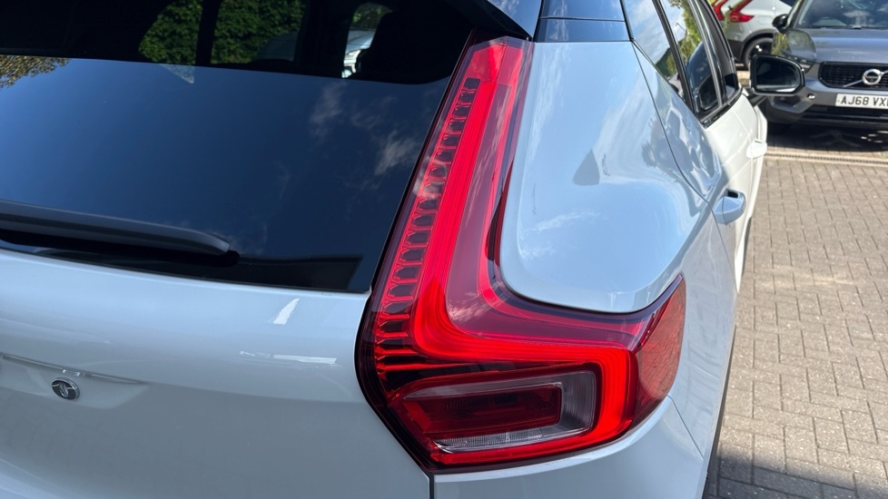 Volvo EX40 Black Edition Ultra, Single Motor Extended Range, Blue #25