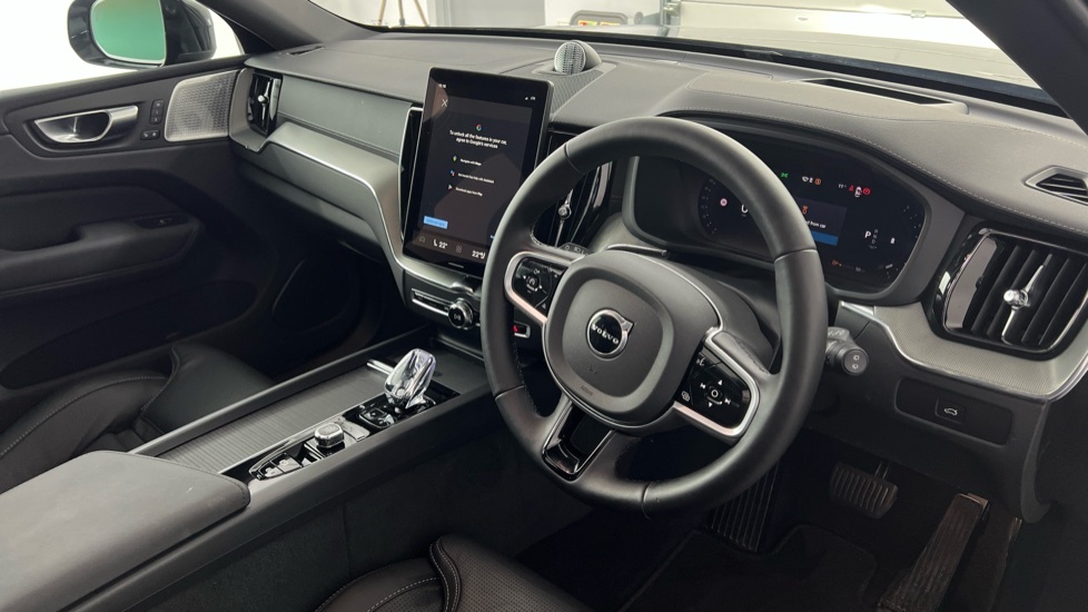 Volvo XC60 Black Edition Ultra, B5 Awd Mild Hybrid, Black #4