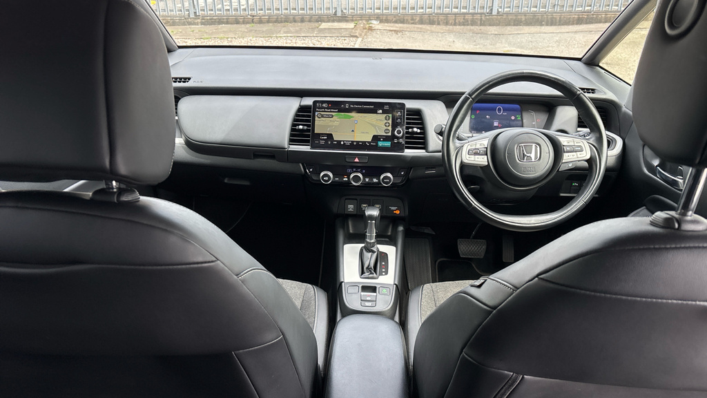 Honda Jazz Honda Jazz 1.5 I-mmd Hybrid Ex Ecvt Hatchback White #4