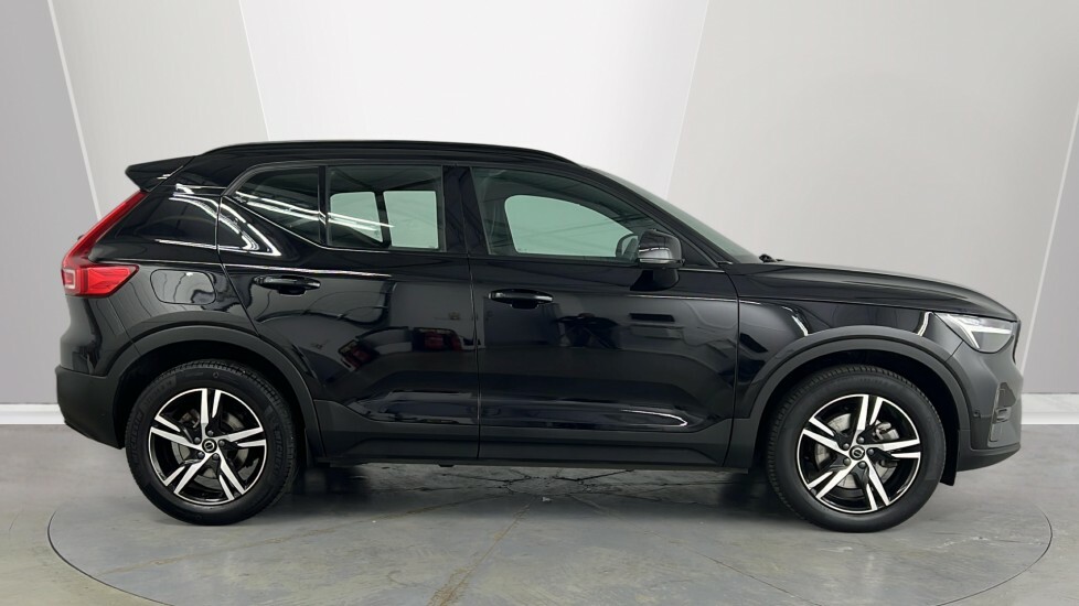 Volvo XC40 Plus, B4 Mild Hybrid, Dark Black #3