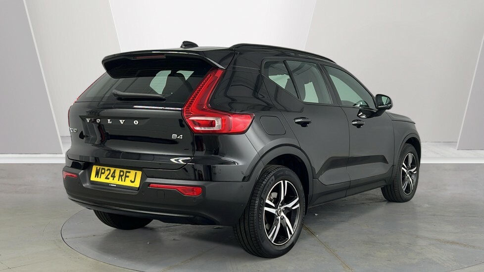 Volvo XC40 Plus, B4 Mild Hybrid, Dark Black #2