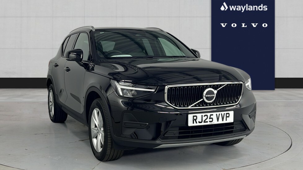 Volvo XC40 Core, B3 Mild Hybrid, Tinted Windows, Spar Black
