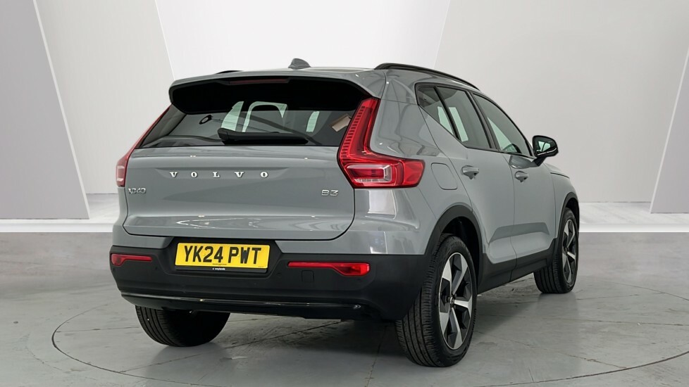 Volvo XC40 Plus, B3 Mild Hybrid, Dark YK24PWT Grey #2