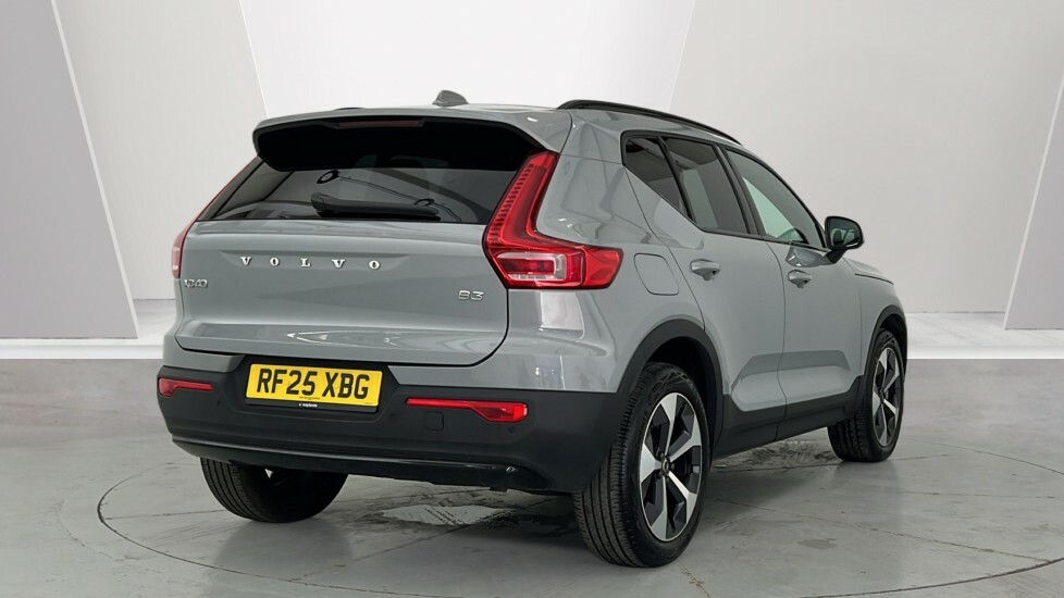 Volvo XC40 Plus, B3 Mild Hybrid, Dark RF25XBG Grey #2