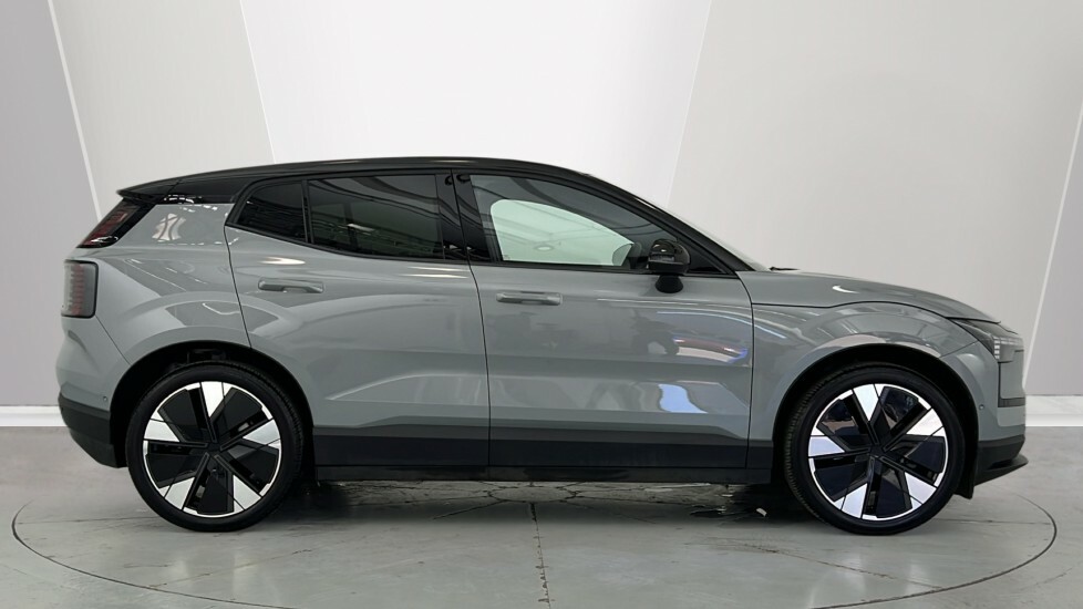 Volvo EX30 Ultra, Single Motor Extended Range, Grey #3