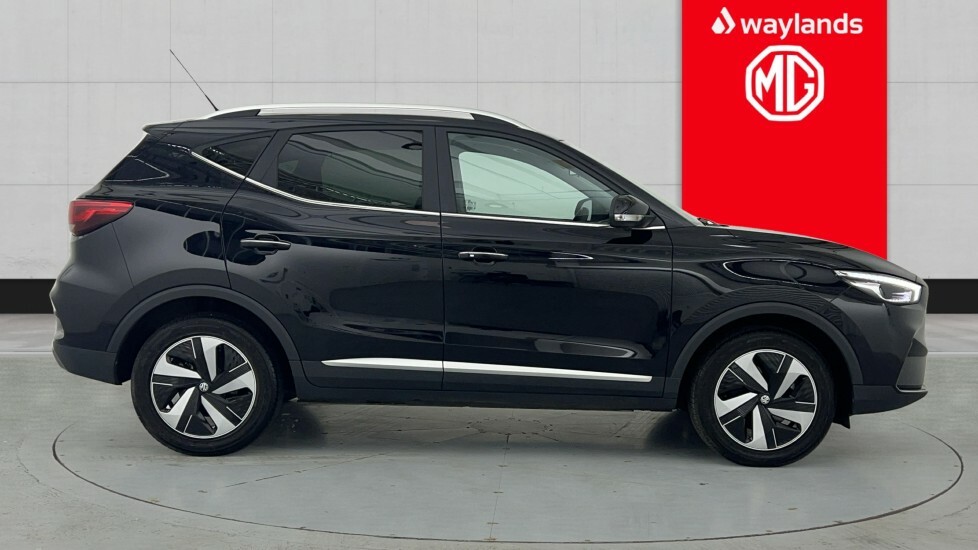 MG ZS 130Kw Trophy Connect Ev 51Kwh Black #4