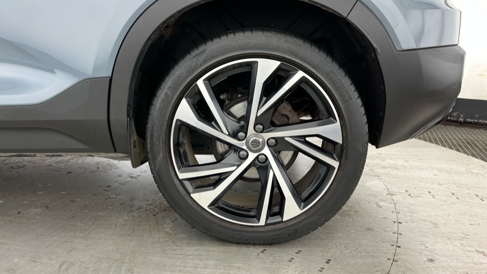 Volvo XC40 R-design Pro, T3 DA22FSG Grey #4