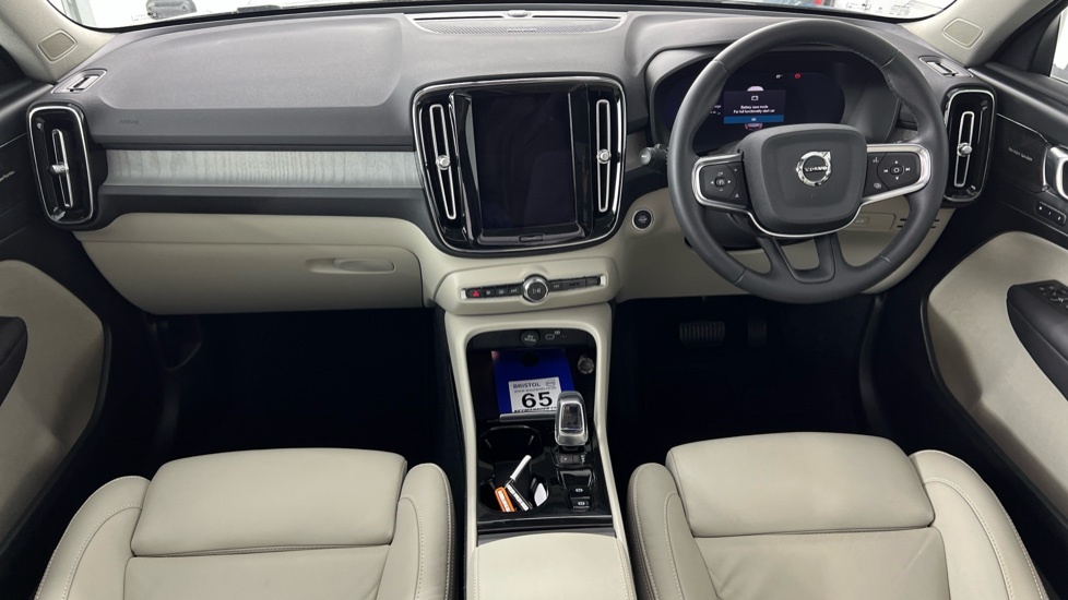 Volvo XC40 Ultimate, B4 Mild Hybrid, Dark CJ23BVT Blue #5