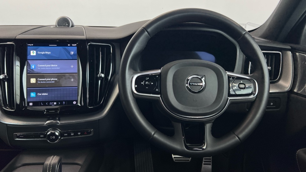 Volvo XC60 R Design Black #10