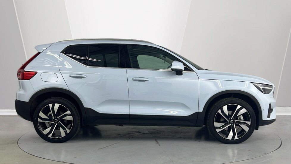 Volvo XC40 Ultra, B4 Mild Hybrid, Bright RO75LZE Blue #3