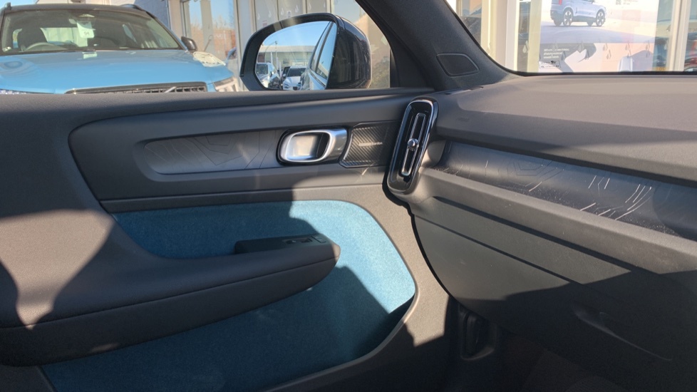 Volvo XC40 Plus, B3 Mild Hybrid, Dark 2.0 Grey #26