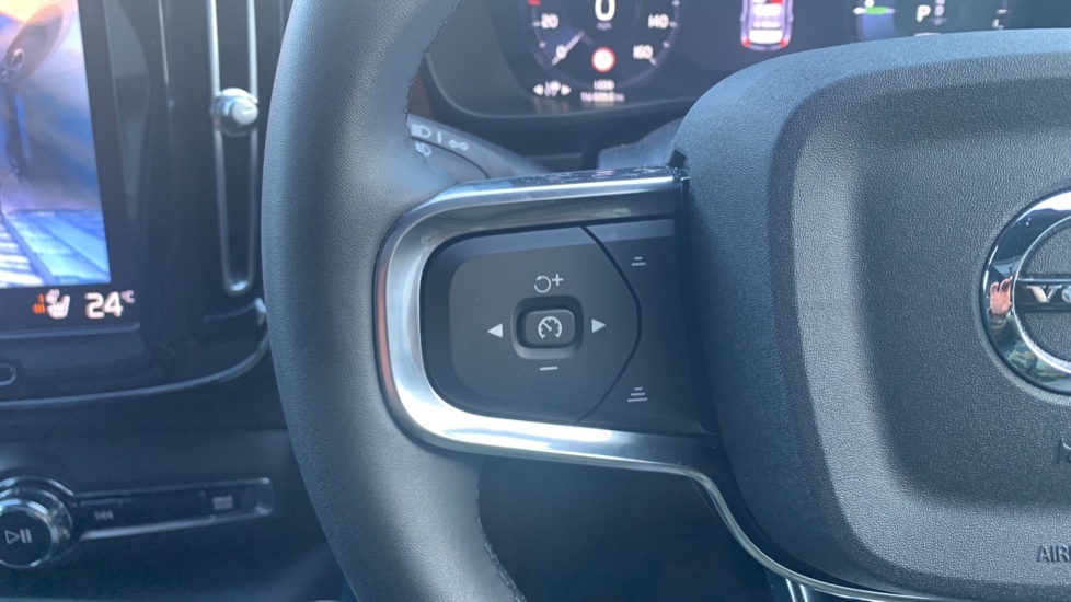 Volvo XC40 Plus, B3 Mild Hybrid, Dark 2.0 Grey #18