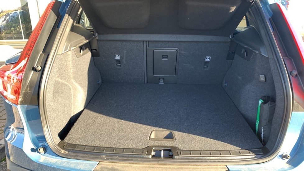 Volvo XC40 Plus, B3 Mild Hybrid, Dark 2.0 Grey #17