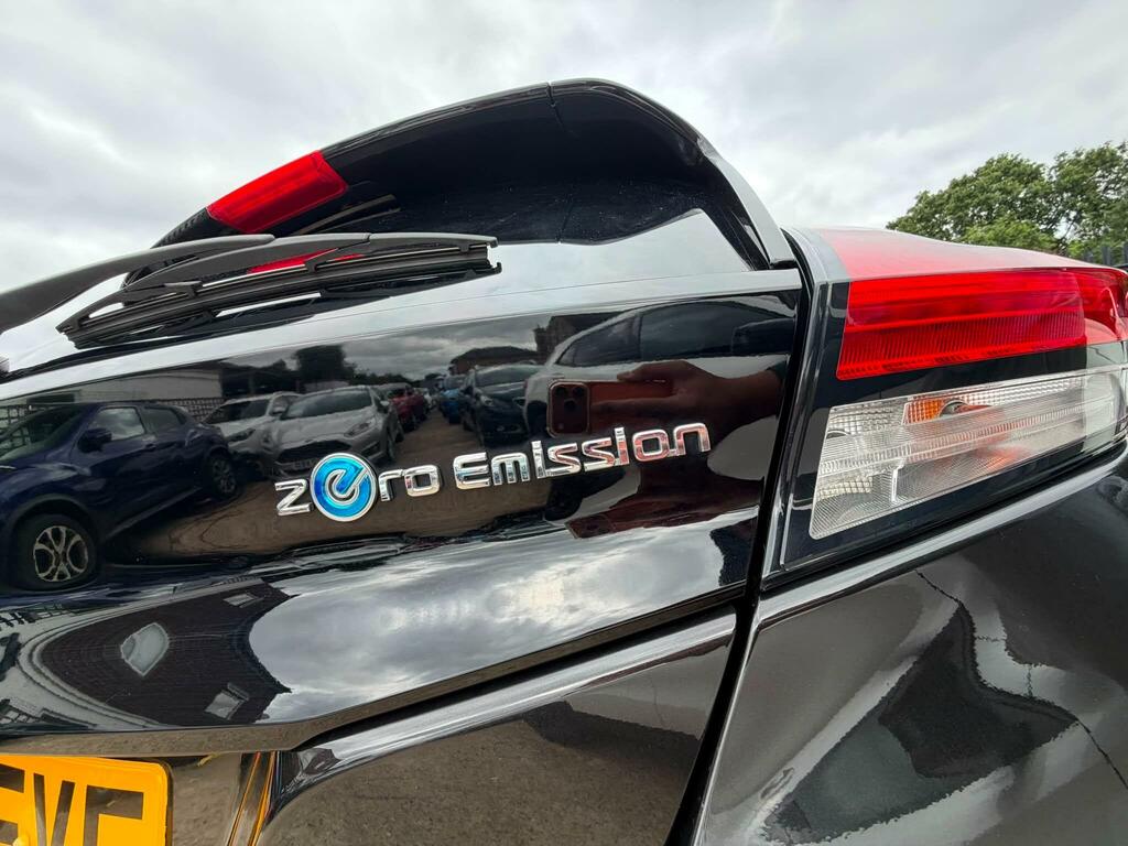Nissan Leaf Hatchback Silver #37