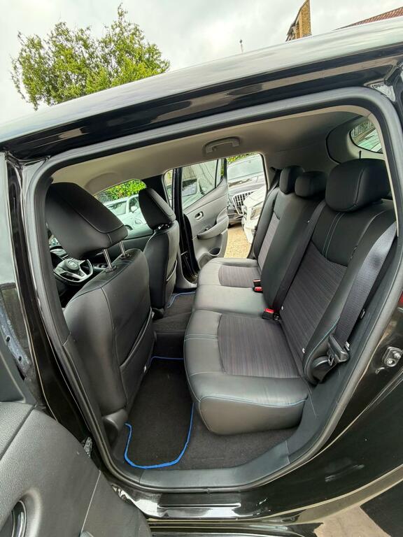 Nissan Leaf Hatchback Silver #12