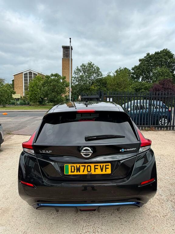 Nissan Leaf Hatchback Silver #7
