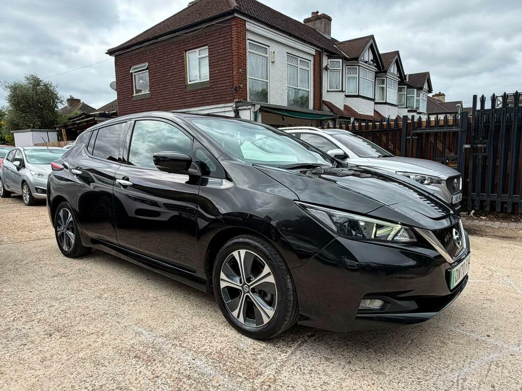 Nissan Leaf N-connecta Black #2